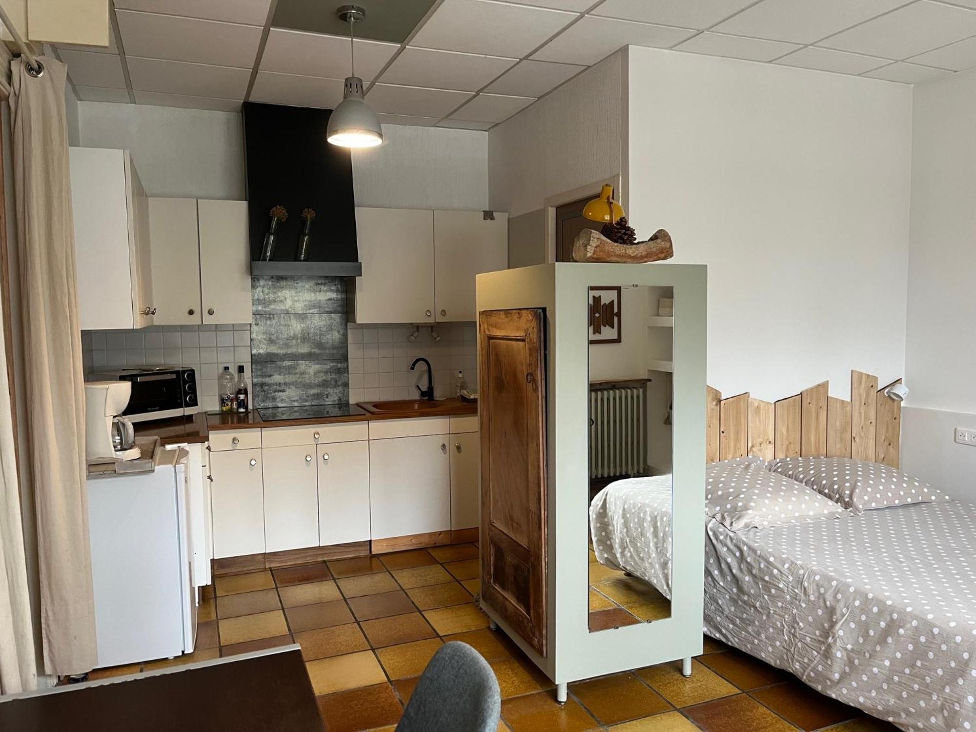 Les Remparts Appartement Luz-Saint-Sauveur Kamer foto